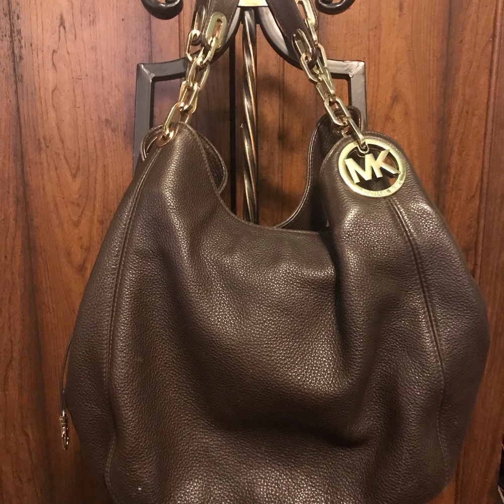 Beautiful MK shoulder bag, soft leather